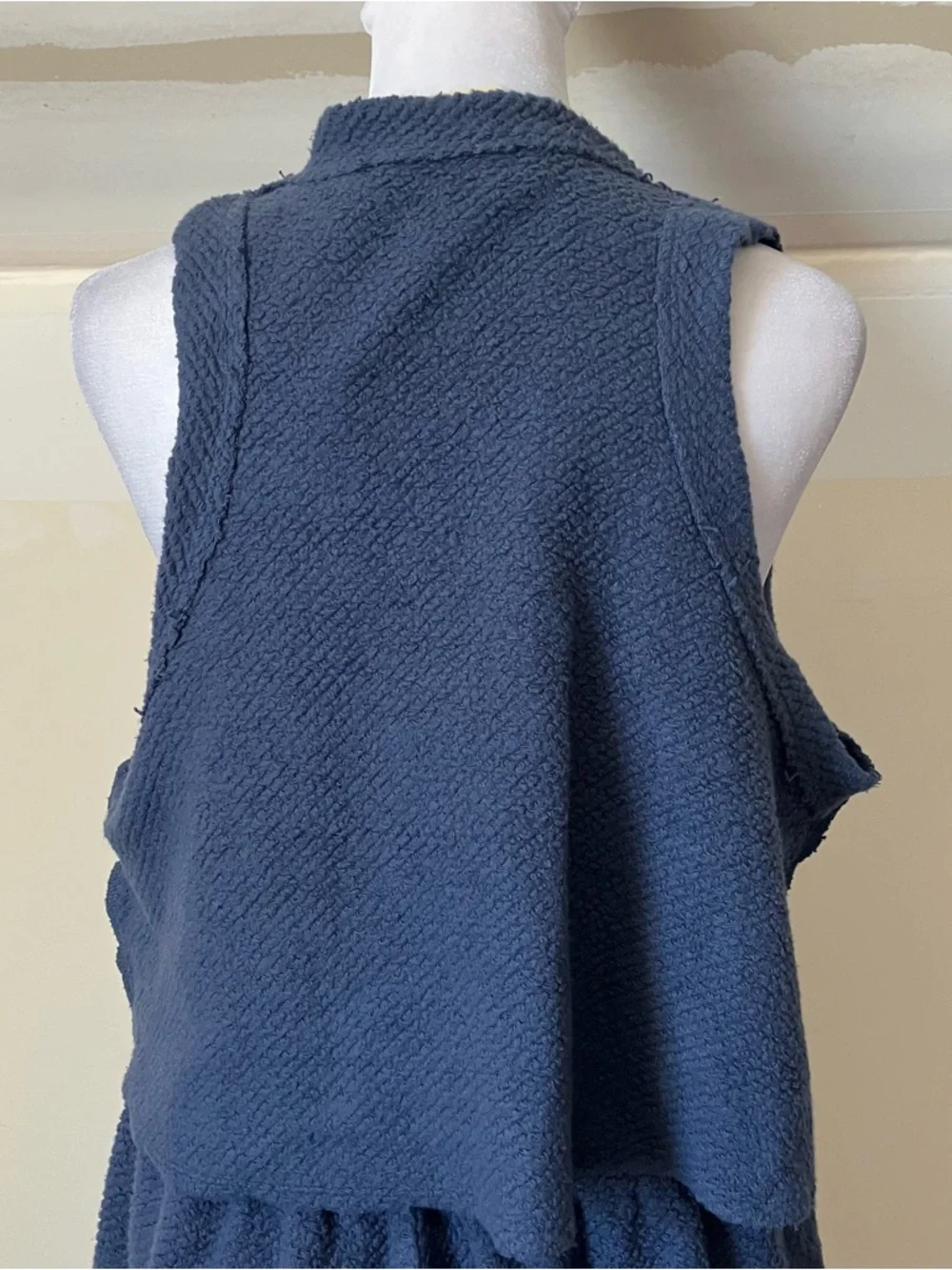 Free People Navy Blue Textured Knit Sleeveless Top & Shorts set size Medium - Picture 9 of 10